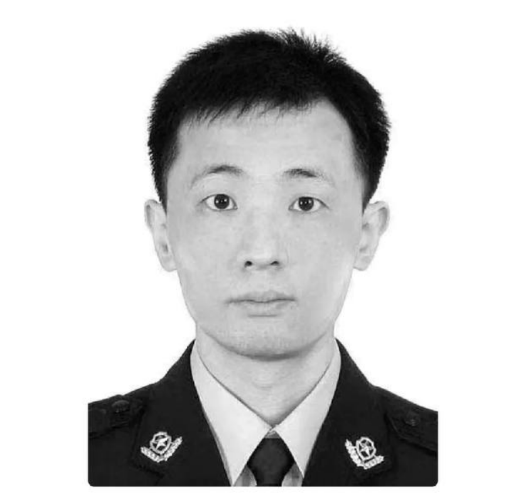 Polisi Wuhan, Qiu Jianjun meninggal secara heroik